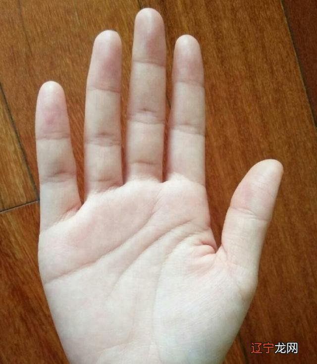 这三种手相的人,一生只能贫穷,注定是富贵命