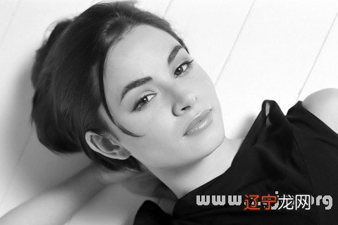 梦见长疮流脓什么意思？梦见手上长手指是啥意思？