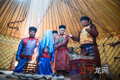 【民俗民风的作文400字篇】民族,五十六朵花