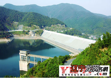 梦见在水库附近走