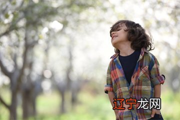 姓于的诗意有内涵男孩名字怎么起?皓给你