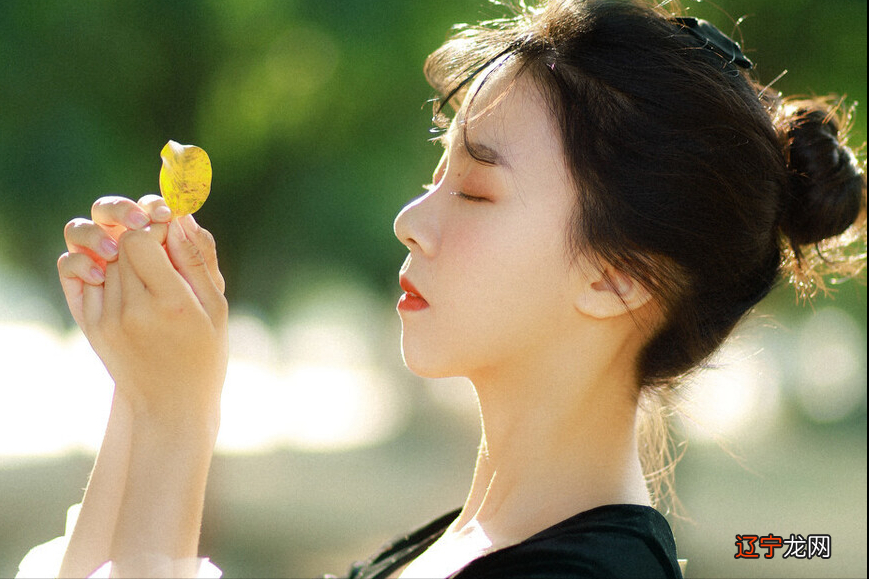 藏在纳兰词中的宝宝名 ， 可谓千种唯美、万般柔情 ， 让人百听不厌