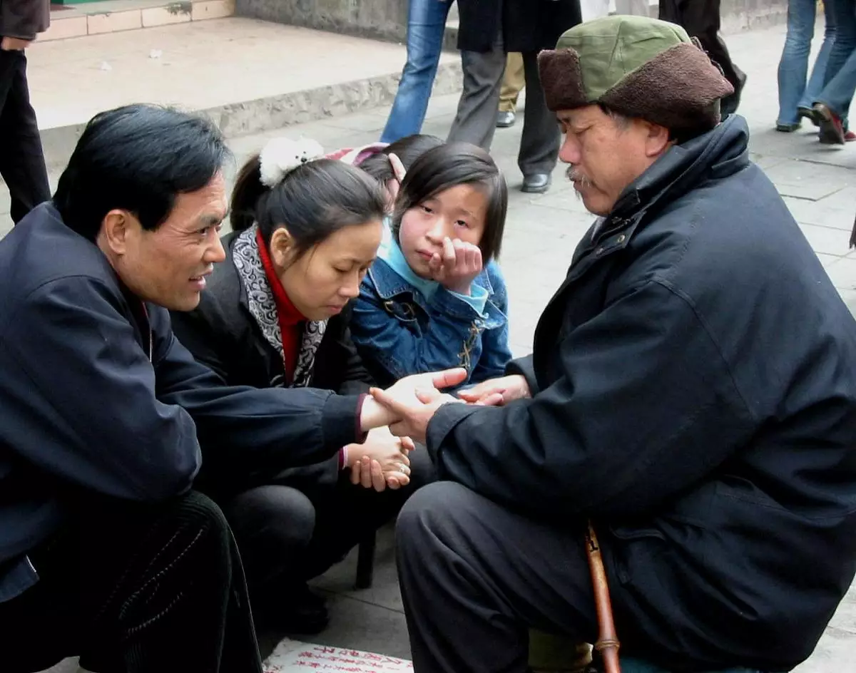 免费生辰八字配对算命婚姻配对和免费八字测几段婚姻相关