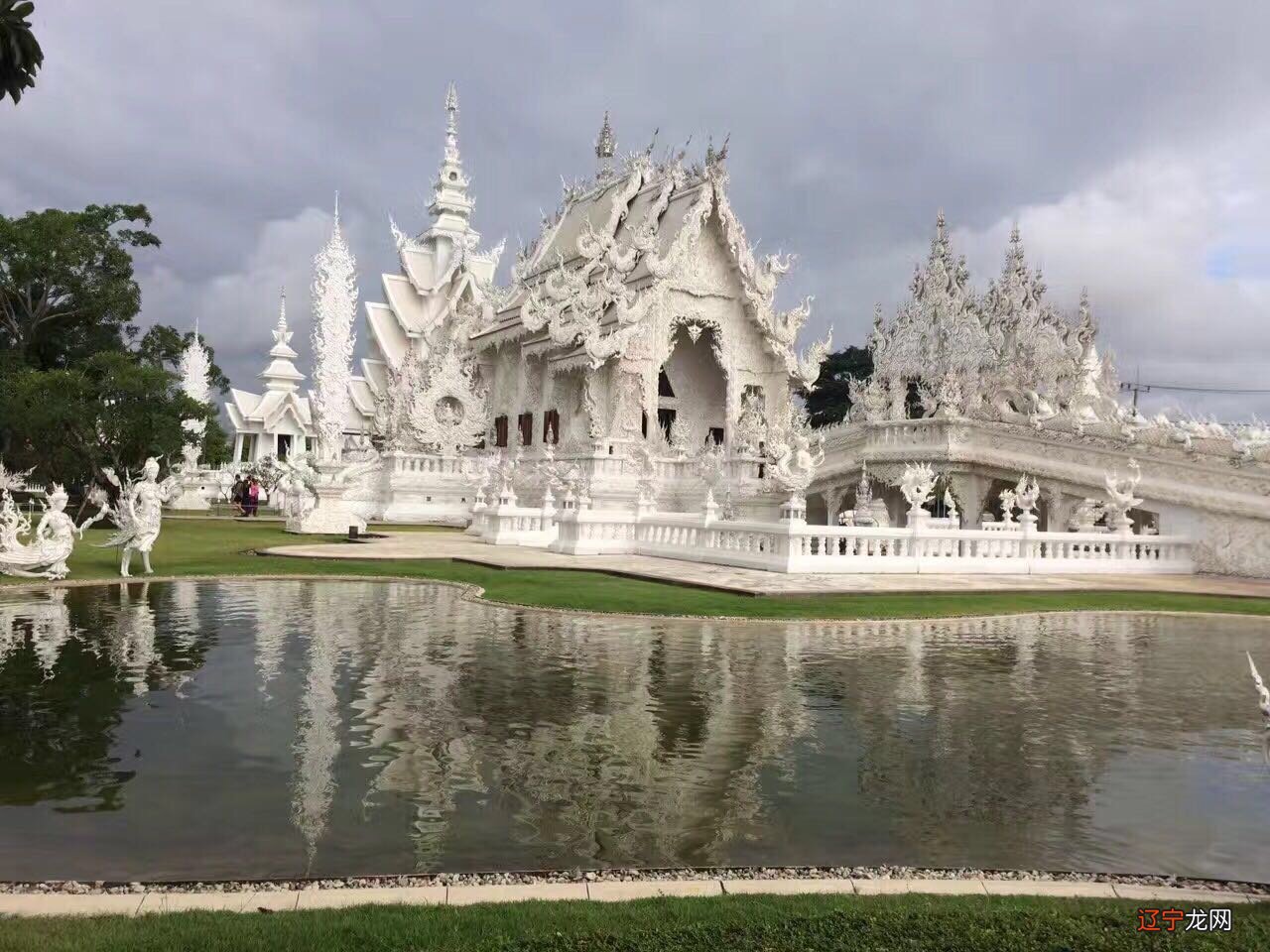 庙旁边的房子风水好不好,住宅选址尽量避开这些地方