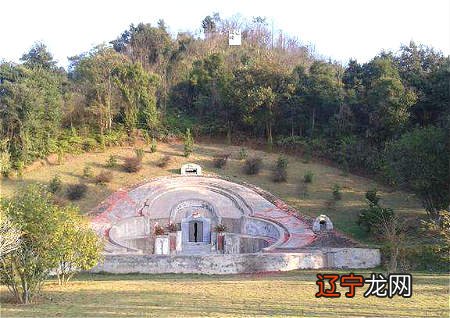 慈世堂：怎么看平地墓地风水教你看平原墓地