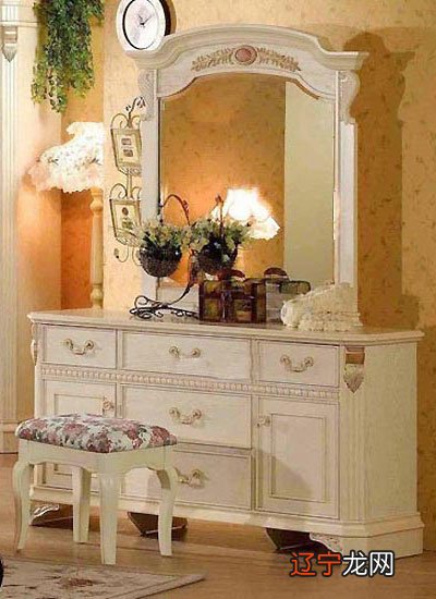 - 水象星座的桃花卧室星座桃花