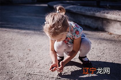 2022年女孩漂亮有涵养的名字