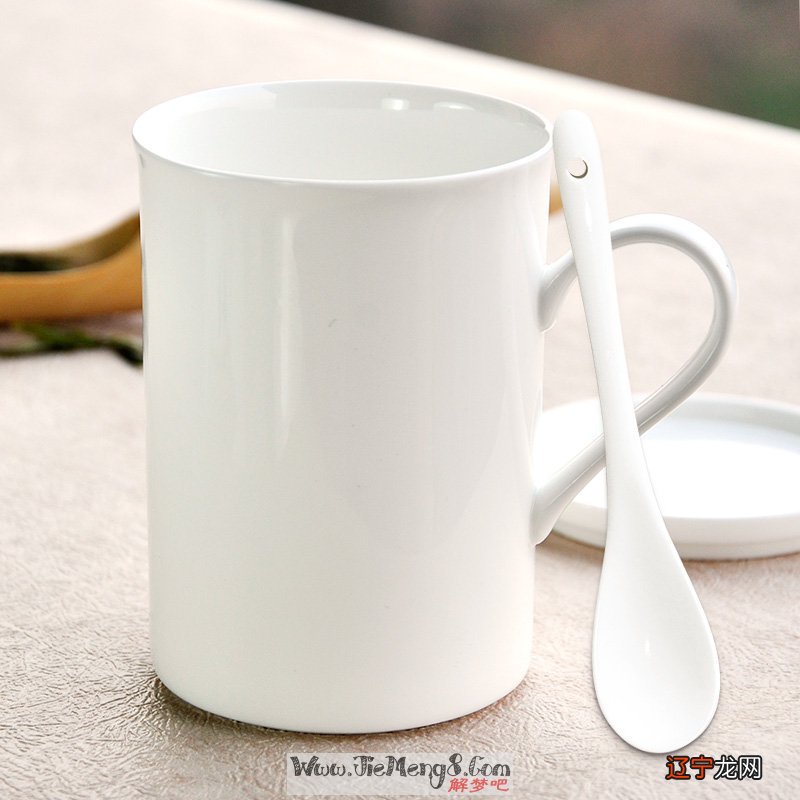 梦见在水上不动,将有祸害发生的事!!