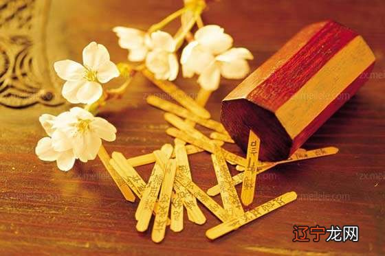 风水八字算命 先说风水:中国人都知道风水,也很认真的去了解、运用风水