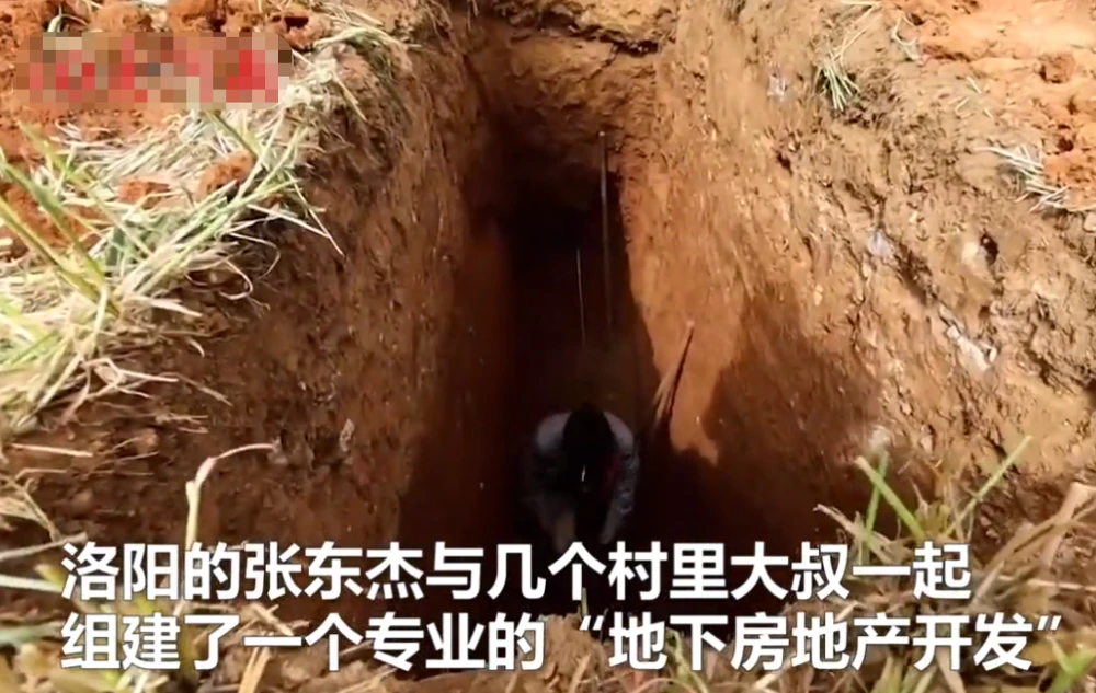 上 母亲葬礼要从简，我为面子大肆操办，时意外出现了