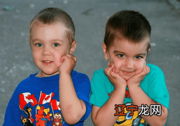 二 给双胞胎宝宝起两个好名字,你知道吗?