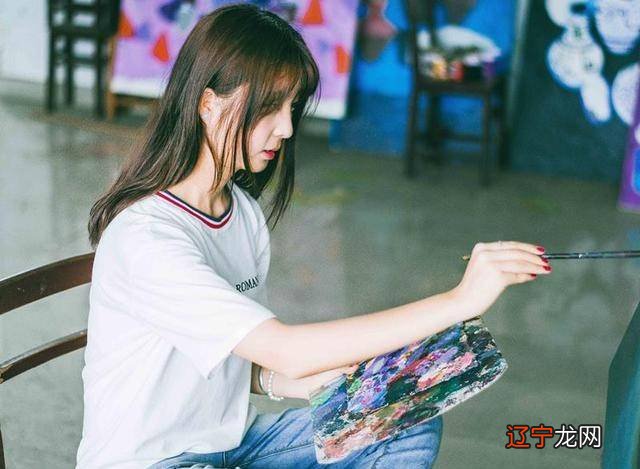 黄道十二宫的女性女神，非常有吸引力，总是收到别人的钦佩和青睐