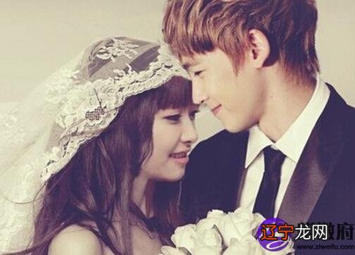 易道风水命理:八字合婚的情况能够看透狠毒婚后的信息