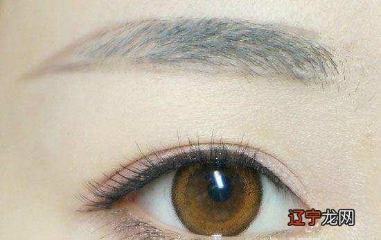 左边眉毛上面长着一颗黑痣~在面相学上不知道好不好2022-05-22