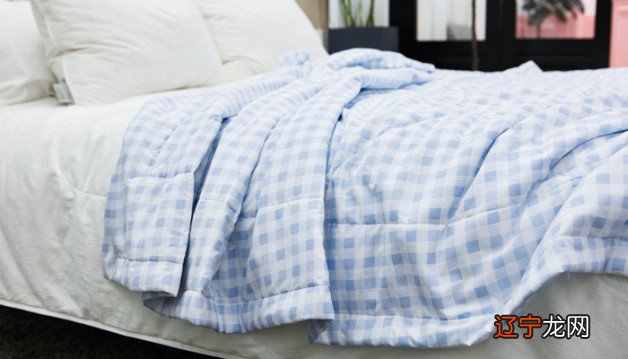 梦见月经血染红床单 风水堂：秋天梦之不吉利的人