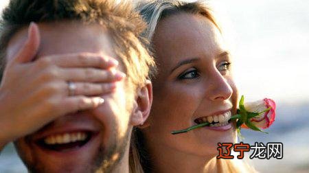 夫妻间的七年之痒是何原由、有何现实表现、具体又怎样化解