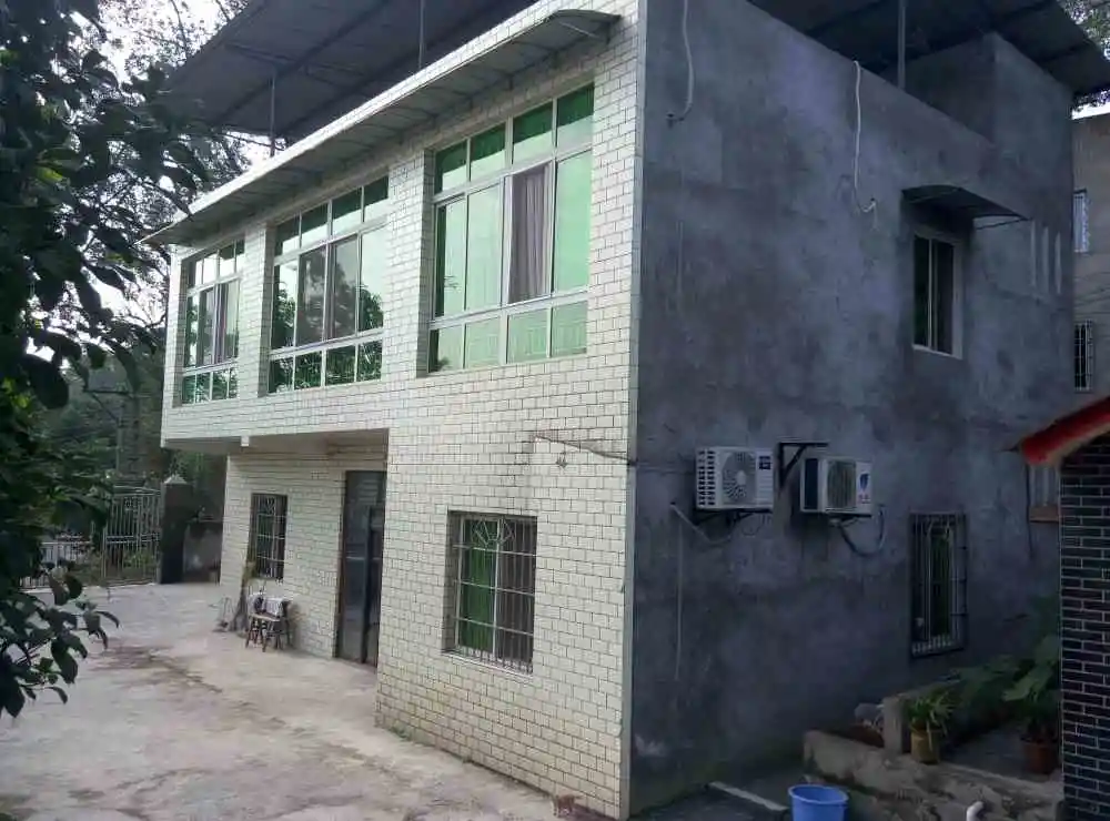 院内风水：院内要阳光充足，必定其家有涕哭院中树