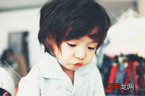 聂铠骏字念作kǎi,铠字五行属金