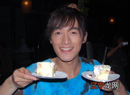 胡歌最近快乐大本营_胡歌薜佳凝最近消息_命里看胡歌运势最近