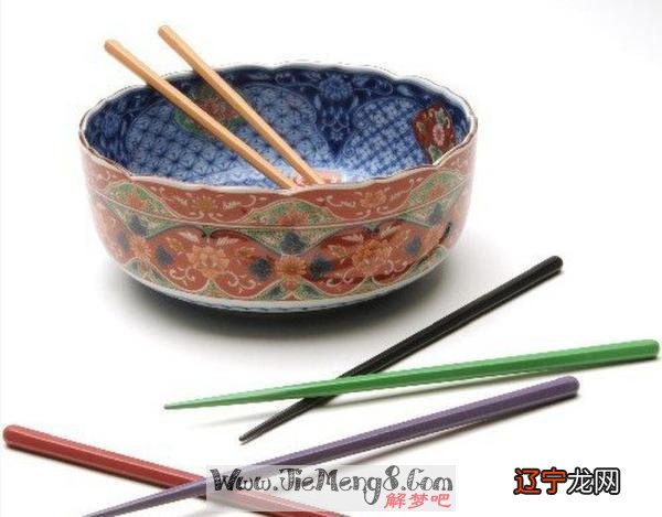 周公解梦:梦见筷子是什么意思?好不好?