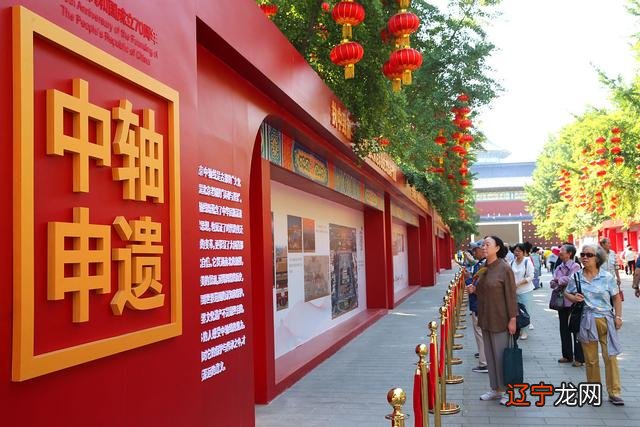 大学生提升大学生的文化自信，树立起对中华优秀传统文化和时代精神的认同感