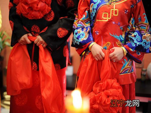 风水堂:如何看八字合婚的?