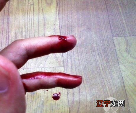 有关风水堂:梦见某人流着血的梦境