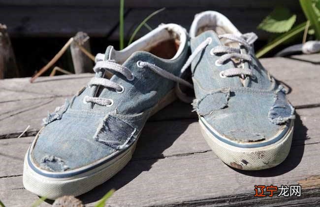 梦见很多旧鞋子是什么意思?周公如何解释梦见