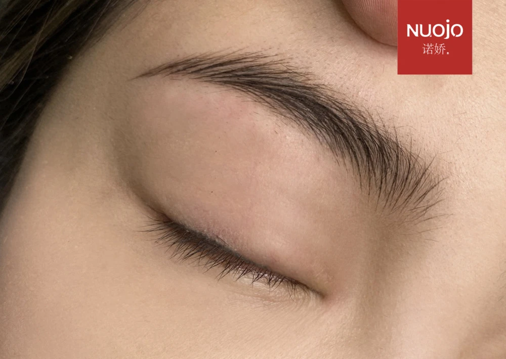 根据眉毛看面相预测运势凶吉解读眉毛断眉断指的面相