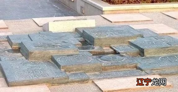 名字中有华字的人，中年过后易发胖，脸型以长圆为主