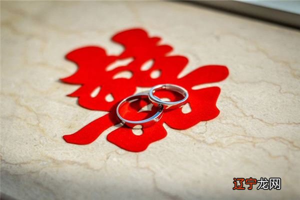 卜易居：怎么用男女生辰八字最吉利的婚嫁时日