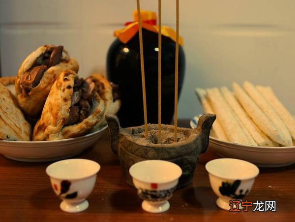 中国人民俗礼仪规范最多的时节——《中西文明的对照》