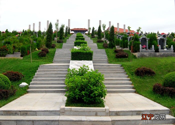 慈世堂:墓地风水含义及破解方法!!!