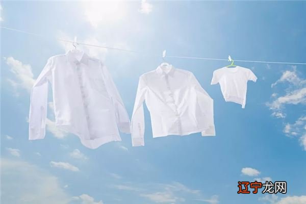 风水堂：梦见衣服被弄脏的梦境