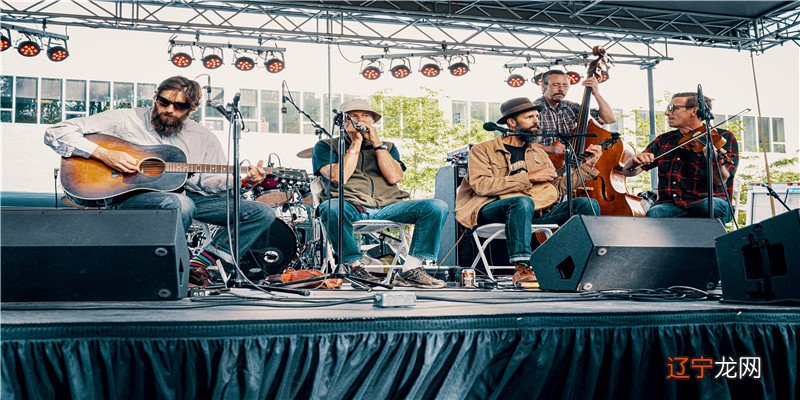 女人左下巴有痣好吗，运势会受到影响的影响