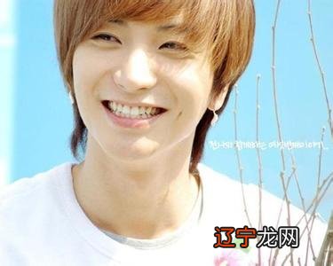 男子有酒窝的面相好不好算命园，脸上无肉的男人面相解析