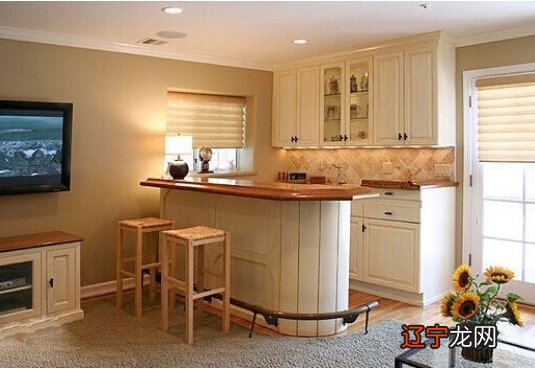 女人梦到山上很多果子,这也能顺手牵羊啊!!