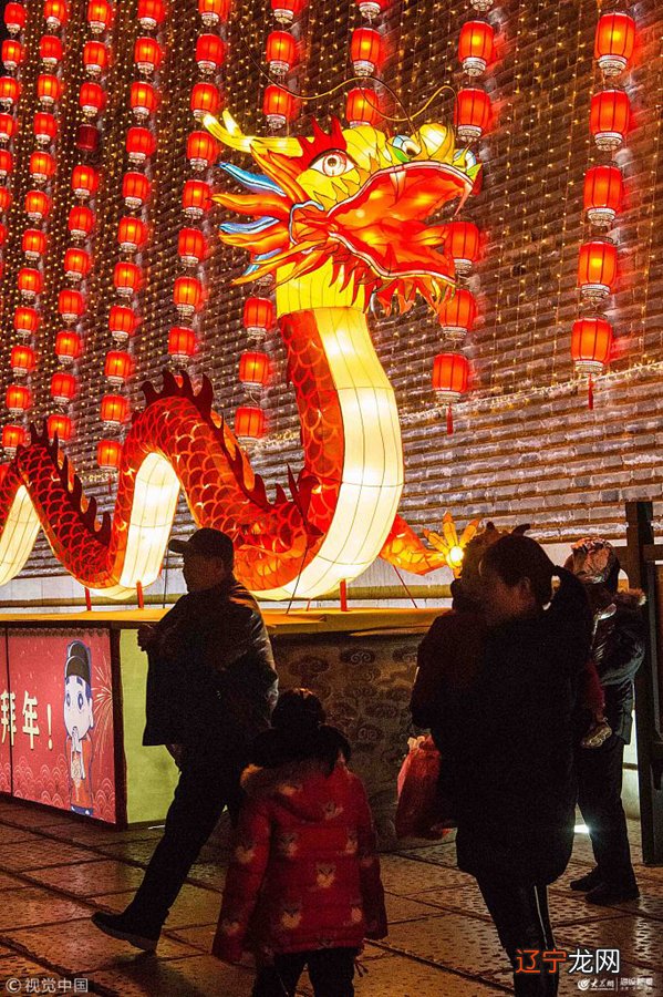 图 自贡彩灯更有“天下第一灯”的美誉