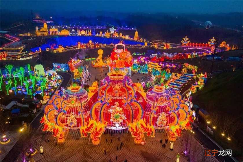 图 自贡彩灯更有“天下第一灯”的美誉