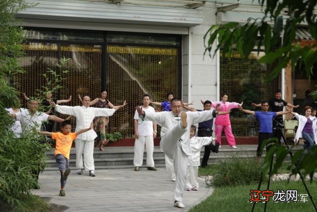 聚福元艺术馆携手全民功夫网创始人邢强联合创立了聚福元太极会