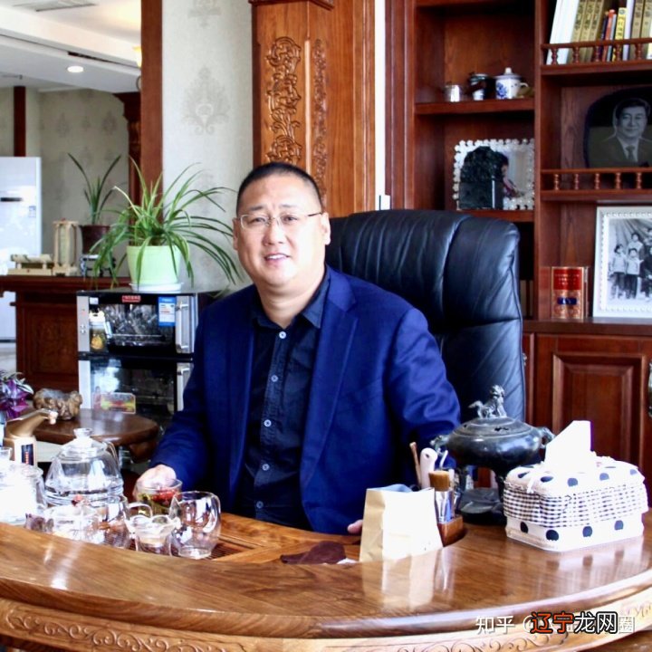 香港李居明风水大师r_李居明-风水爱情事业雨得意_李居明房屋风水学