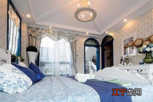 高低床风水大忌_门槛高低风水讲究_风水学门的高低只内门吗