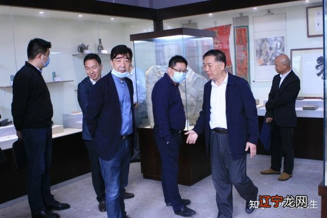 组图 湖北省委办公厅同志一行到嵩山百节龙博物馆参观调研