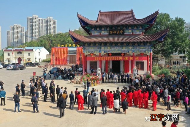 组图 湖北省委办公厅同志一行到嵩山百节龙博物馆参观调研