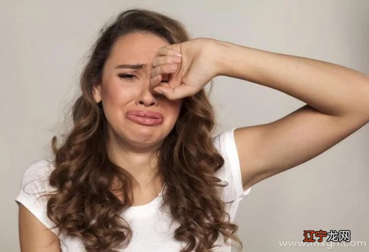 生意人风水堂：梦见女人哭是什么意思