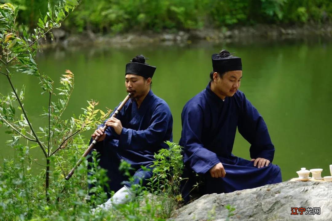 学周易不是一个月一年半载，学这个，会提点你两句