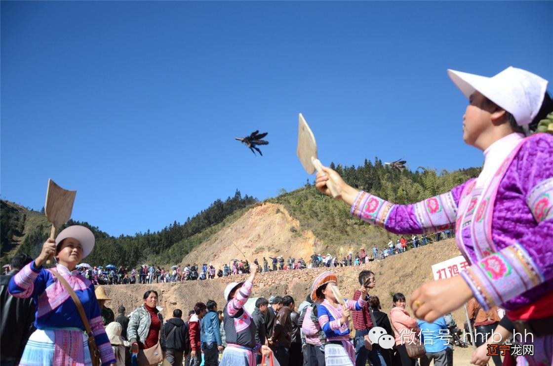 屏边县人民政府与川渝集团签署《屏边县悦森酒店及民族商业步行街项目投资协议》