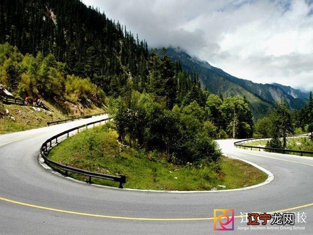 慈世堂:梦见山路开车是什么意思_这篇往下看吧