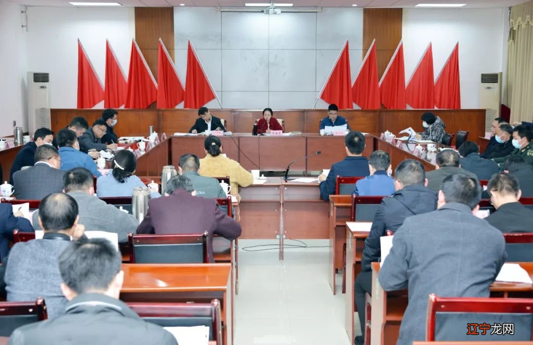 组图 老城镇：元宵佳节到来巡游爆竹