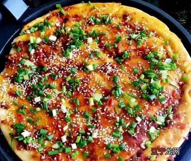 晚上买四五元的酱香饼，再加一个煮鸡蛋别提